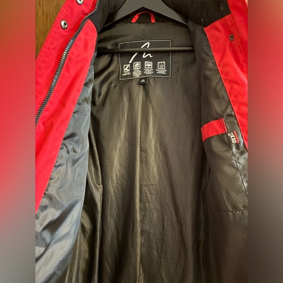 Red winter coat - Picture 4 of 4